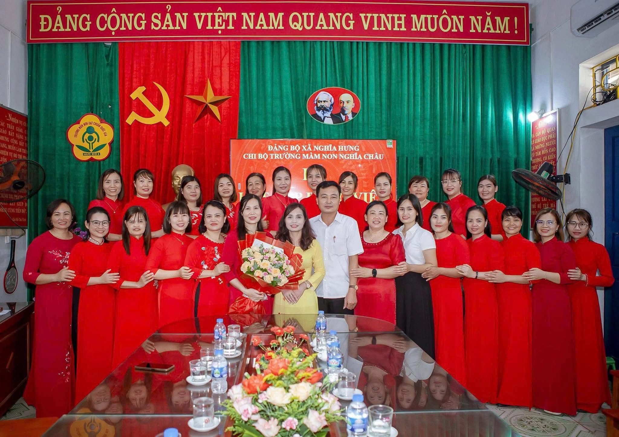 Lễ kết nạp Đảng viên mới – Chi bộ trường mầm non Nghĩa Châu
