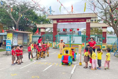 An toàn giao thông – Lớp 4 tuổi A trường mầm non Nghĩa Châu